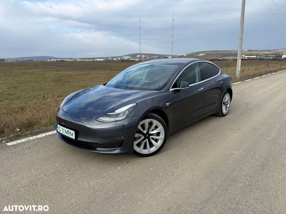 Tesla Model 3 - 5