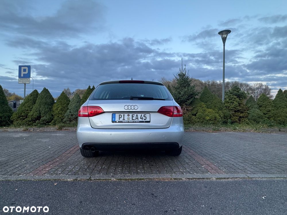 Audi A4 Avant - 13