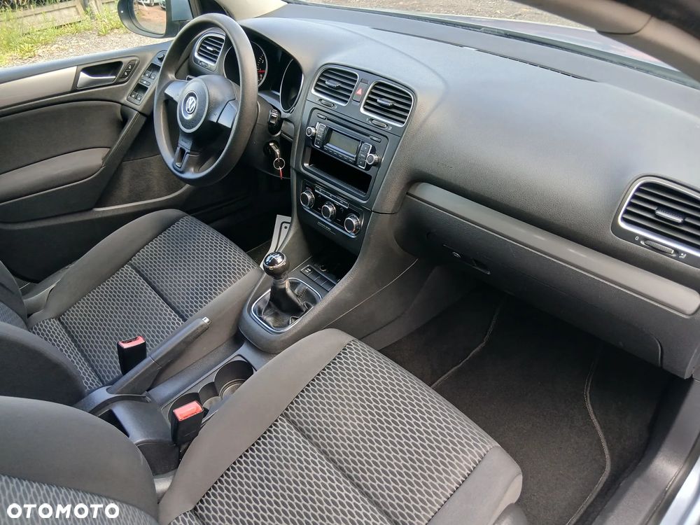 Volkswagen Golf 1.6 Comfortline - 11