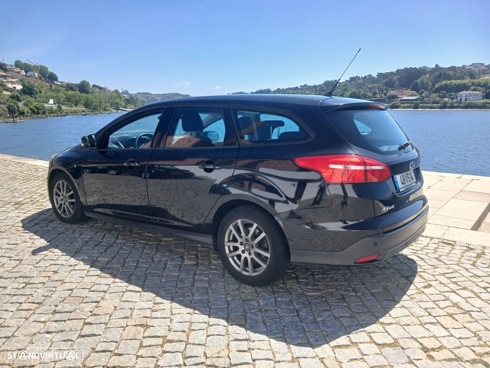 Ford Focus SW 1.5 TDCi Trend ECOnetic - 19