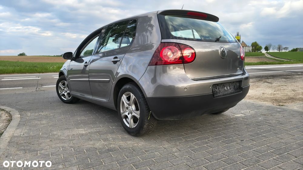 Volkswagen Golf 1.6 United - 11