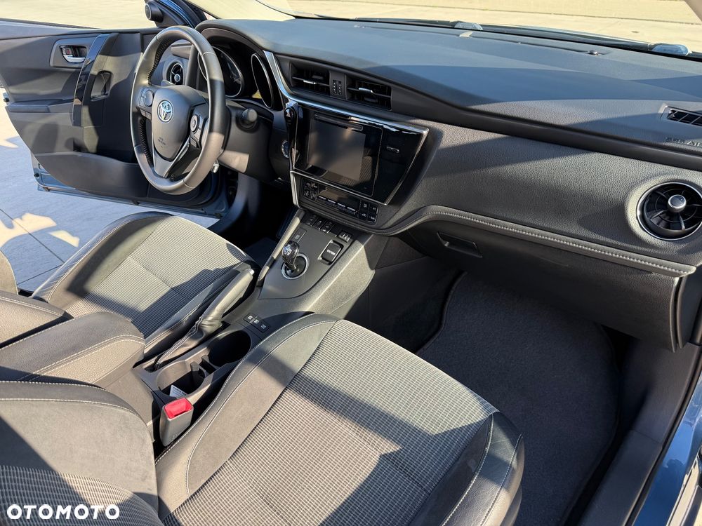 Toyota Auris - 26
