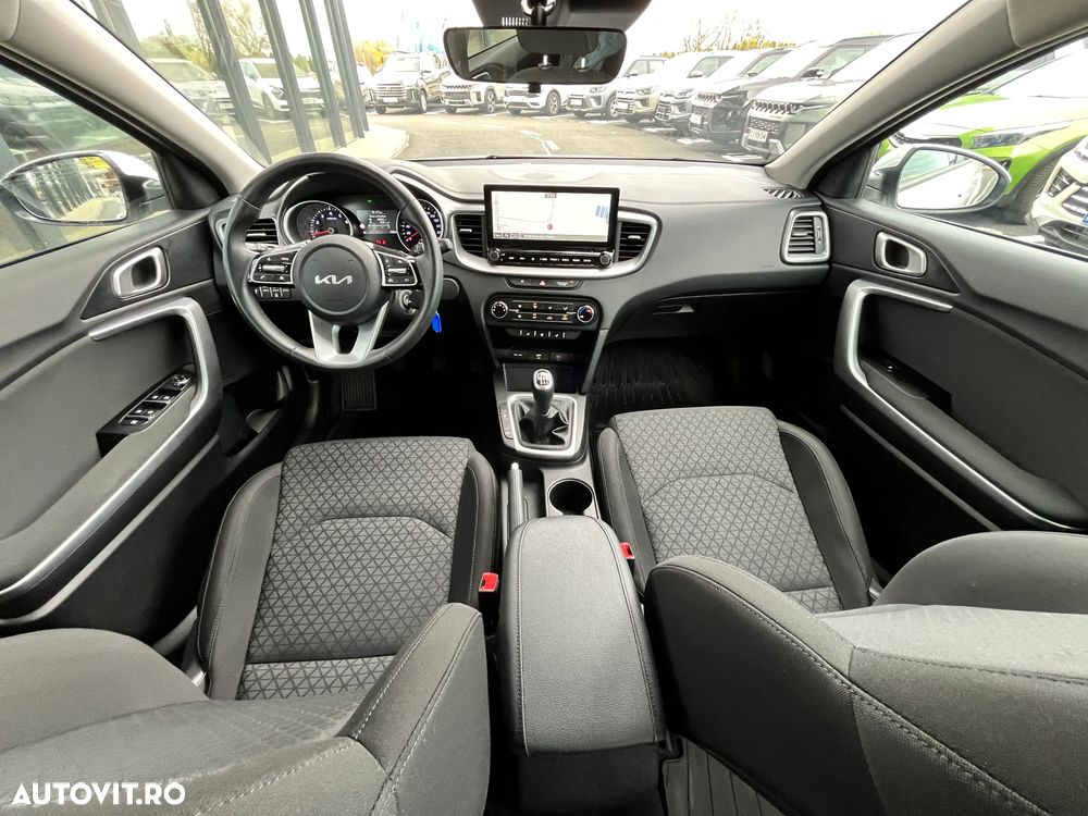 Kia Ceed 1.5 T-GDI 6MT Best - 11