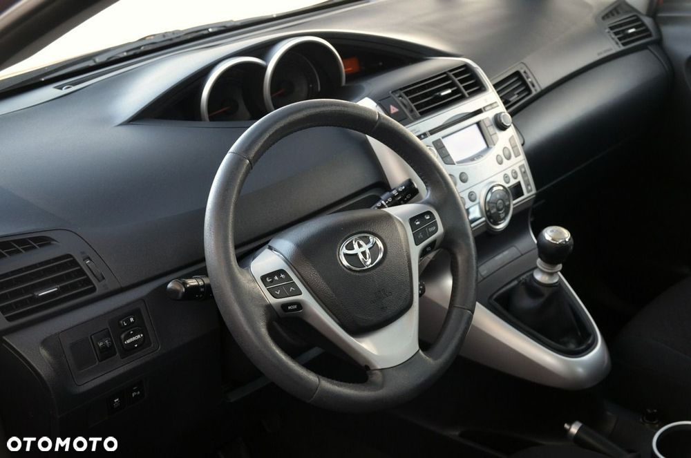 Toyota Verso - 18