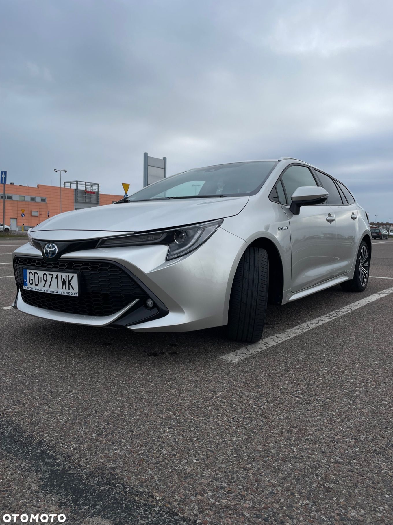Toyota Corolla 2.0 Hybrid Comfort - 1