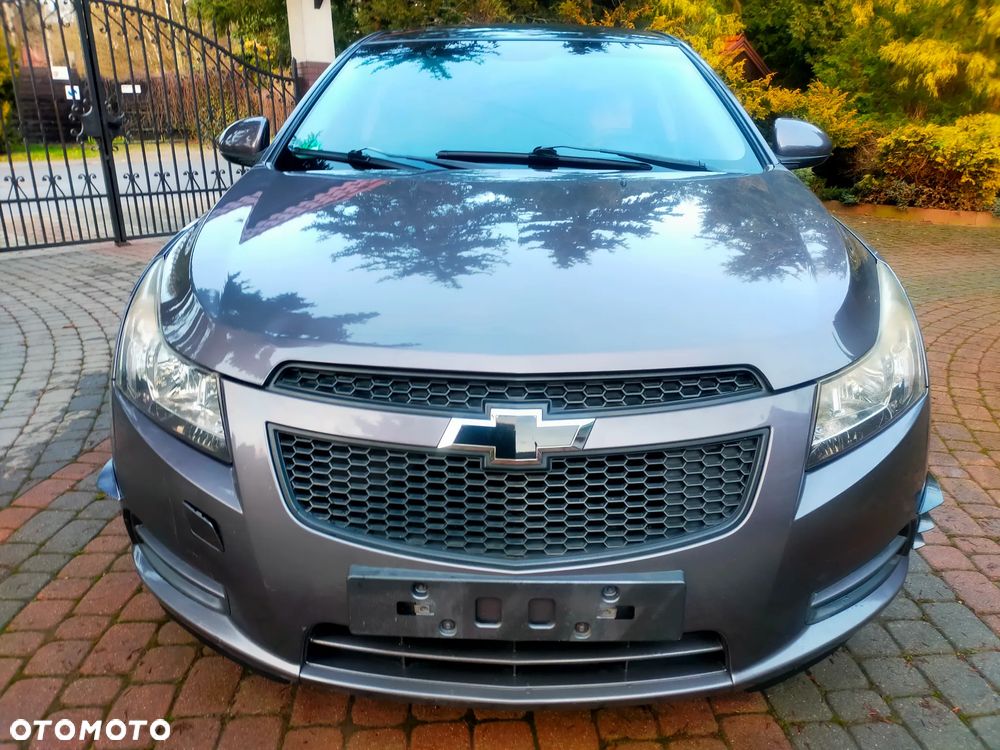 Chevrolet Cruze 1.6 LS - 1