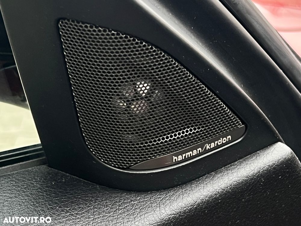 BMW Seria 3 320d - 23