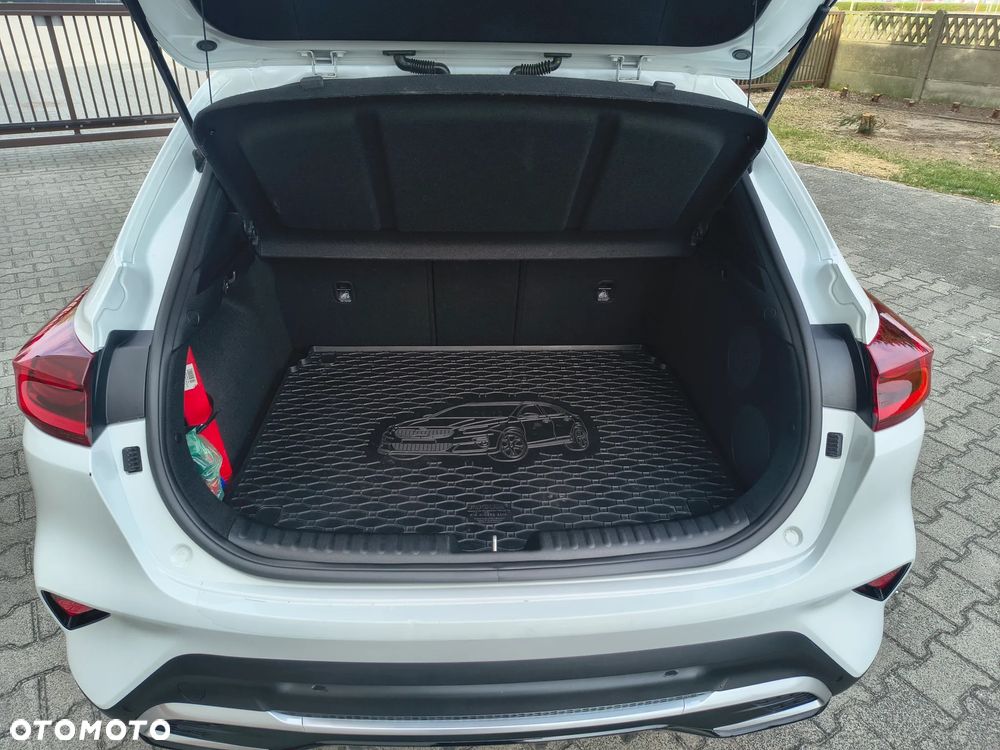 Kia XCeed 1.5 T-GDI Business Line DCT - 7