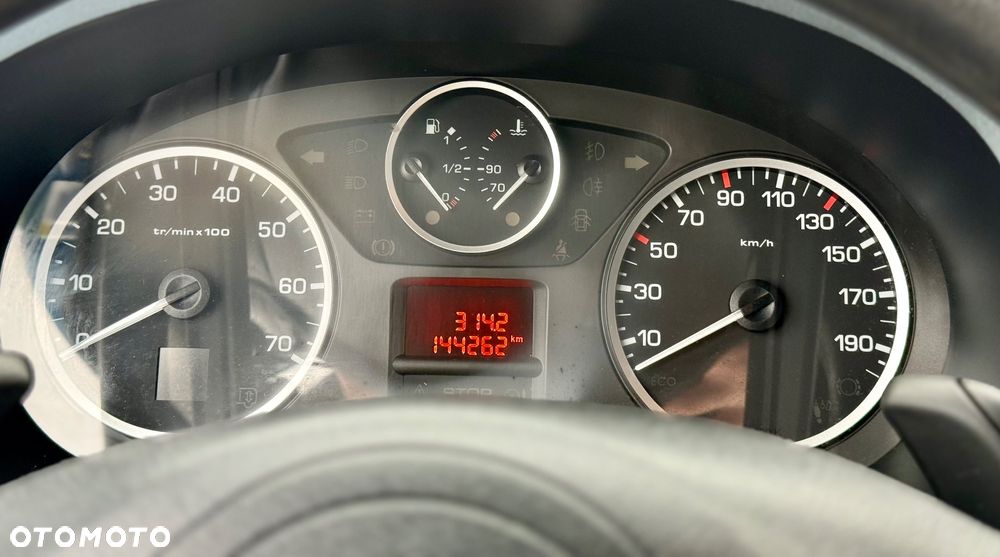 Citroën Berlingo e-HDi 90 FAP EGS6 Multispace Exclusive - 19