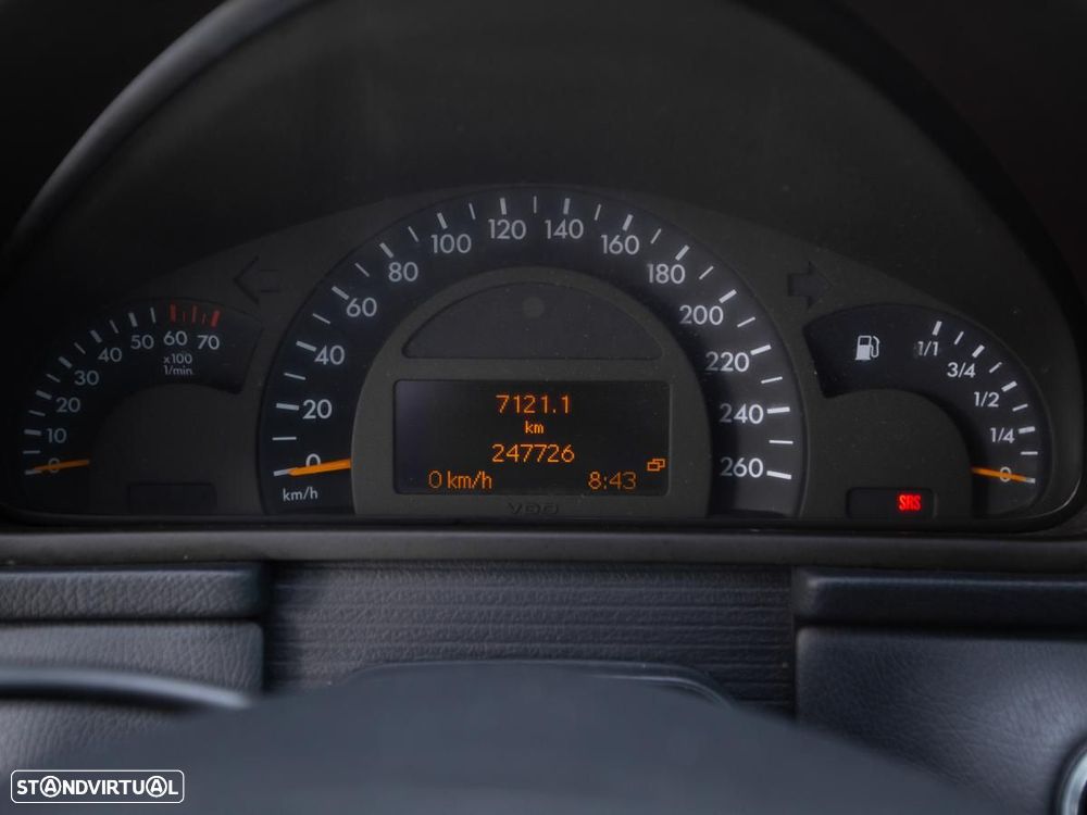 Mercedes-Benz C 180 - 17