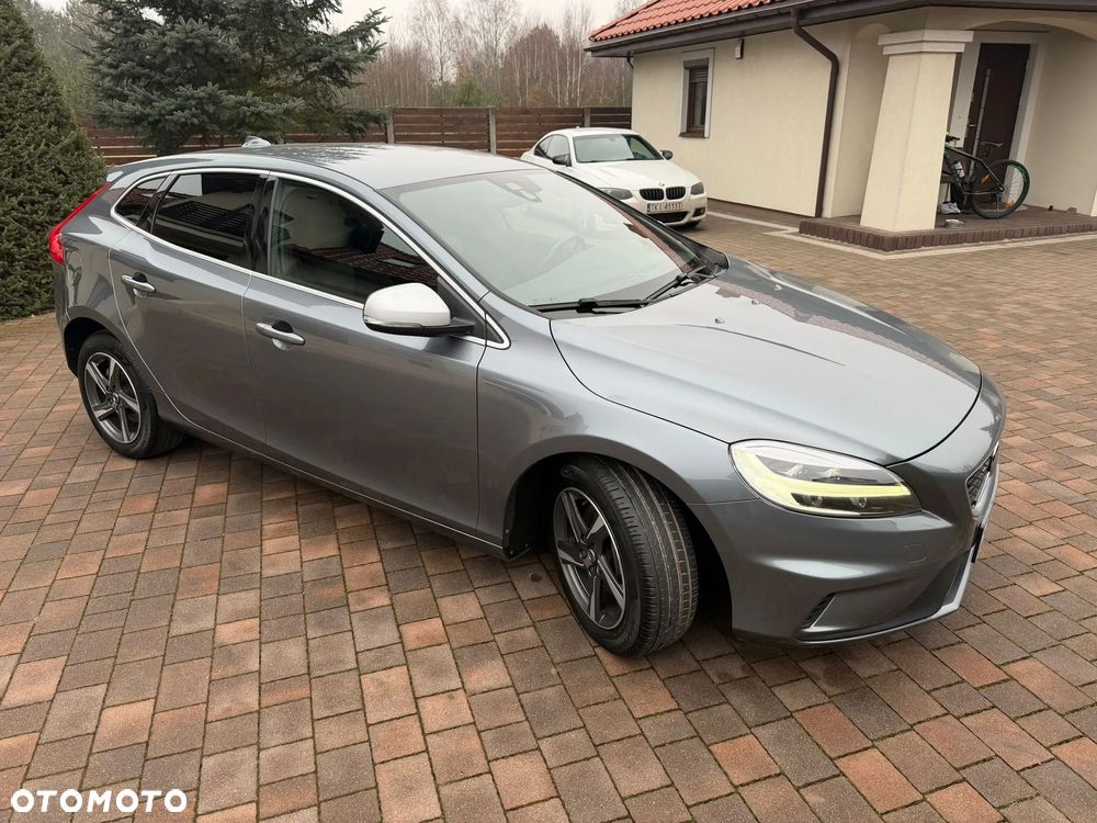 Volvo V40 D3 Momentum - 29