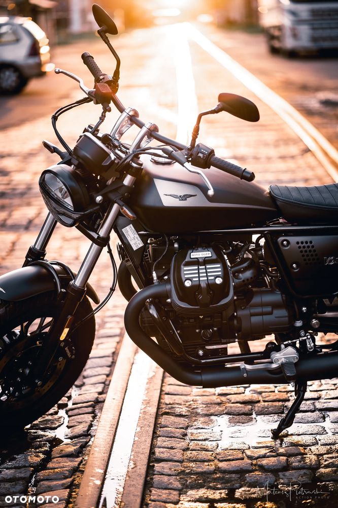 Moto Guzzi V9 - 3