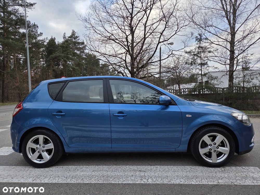 Kia Ceed 1.4 Comfort - 4