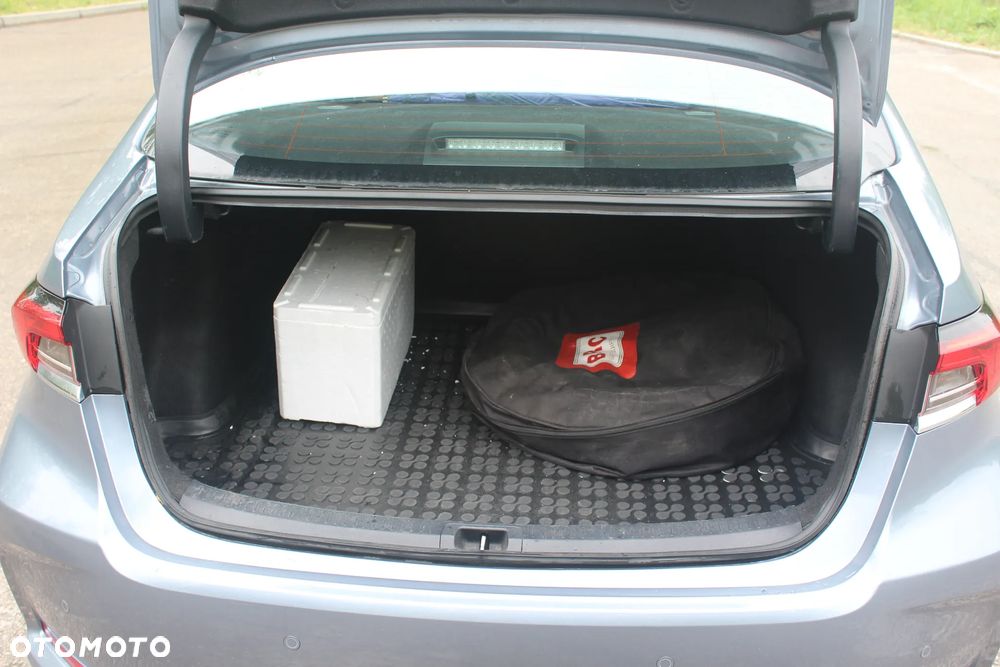 Toyota Corolla 1.8 Hybrid Comfort - 8
