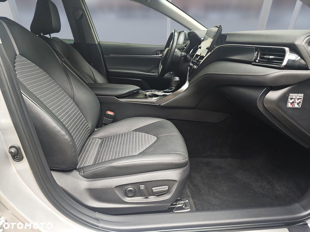 Toyota Camry 2.5 Hybrid Prestige CVT - 10