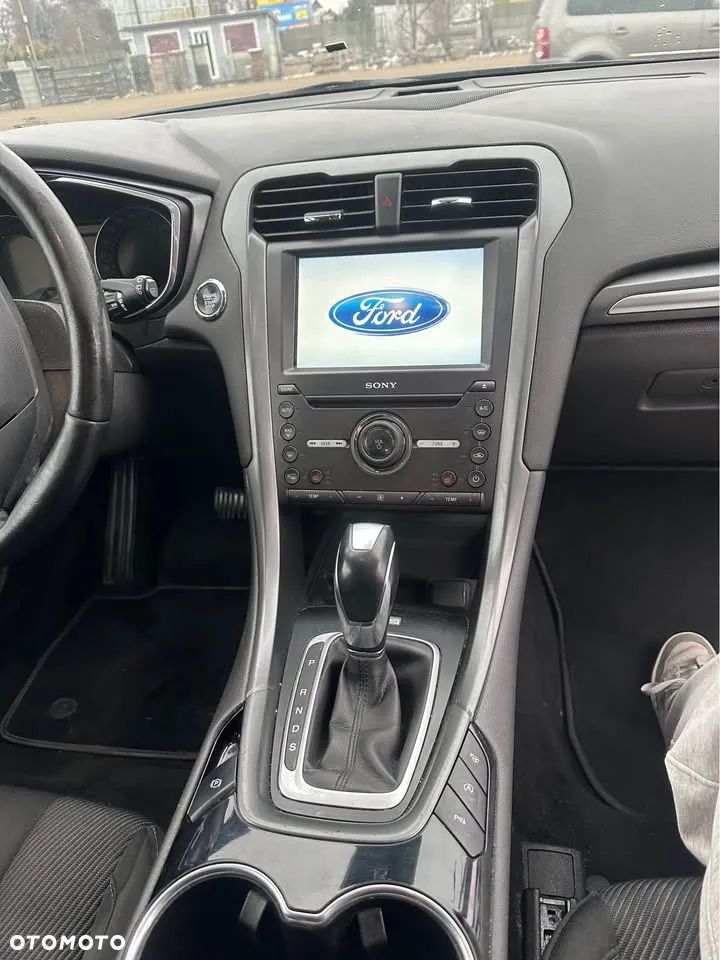 Ford Mondeo 2.0 TDCi Titanium PowerShift - 4