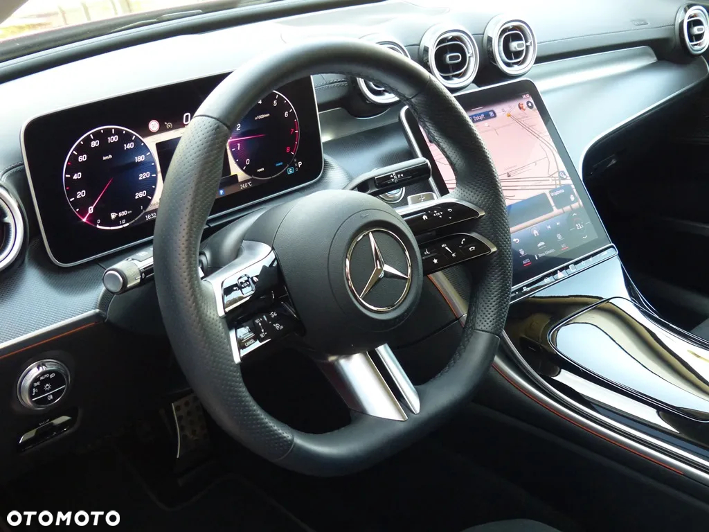 Mercedes-Benz Klasa C 180 mHEV AMG - 14