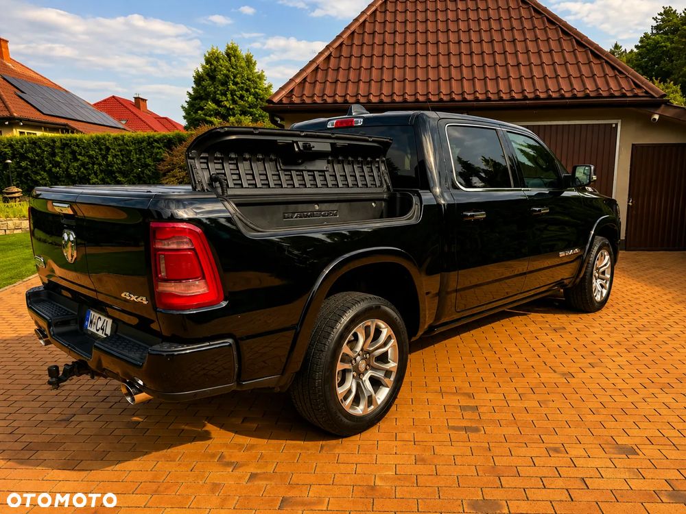 Dodge RAM 5.7 4x4 - 10