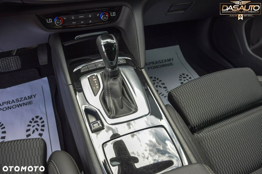 Opel Insignia - 24