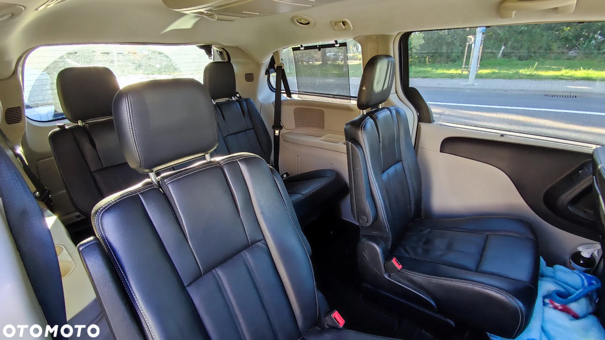 Chrysler Town & Country 3.6 Touring - 12