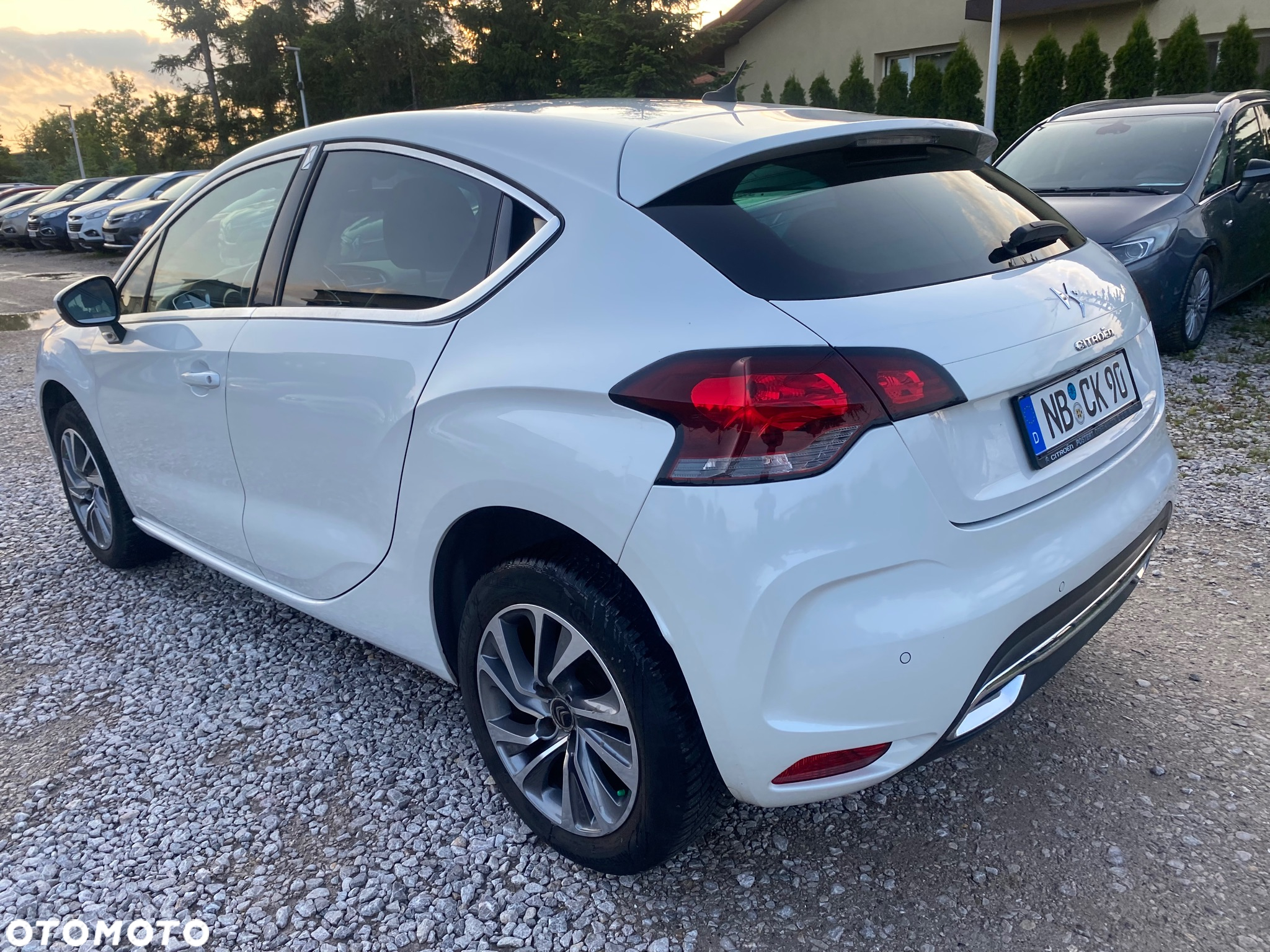 Citroën DS4 VTi 120 SoChic - 4