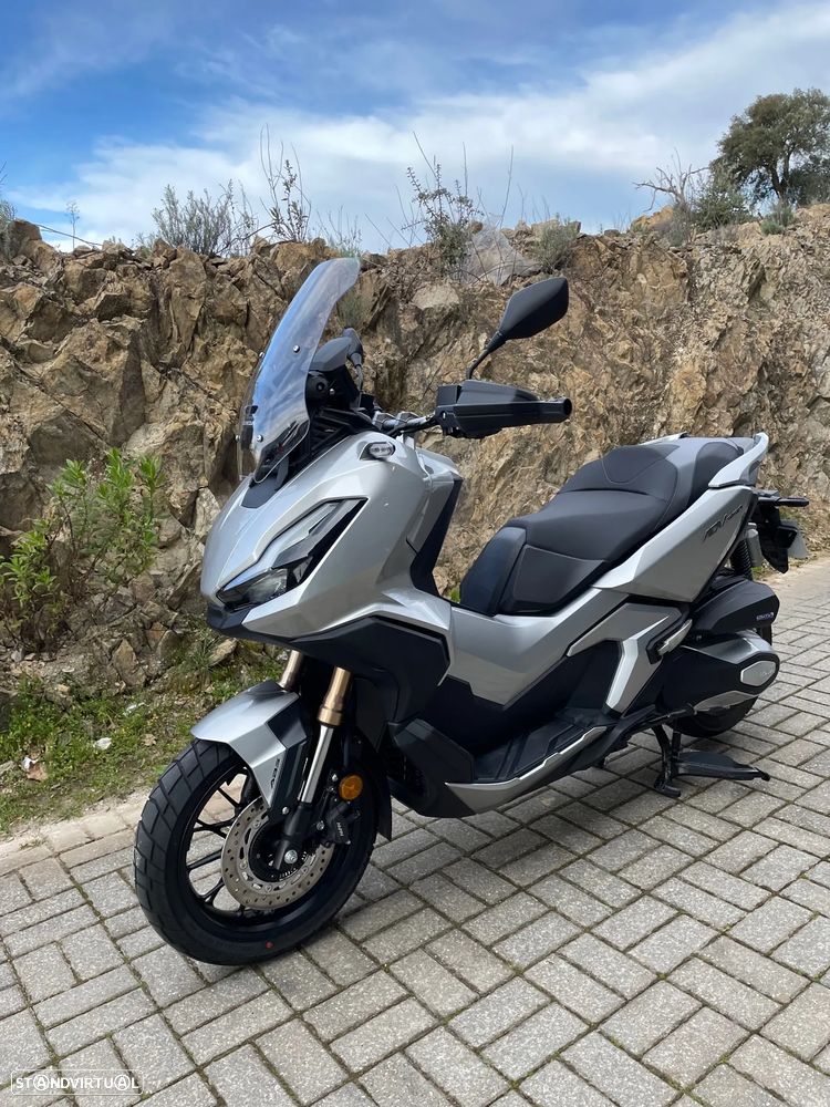 Honda ADV 350 - 1