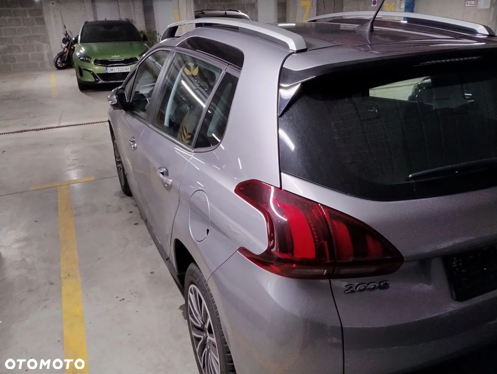 Peugeot 2008 ver-1-2-pure-tech-gpf-active-s-s - 4