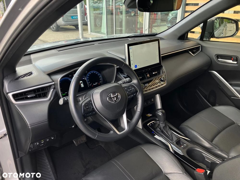 Toyota Corolla Cross 2.0 Hybrid Executive AWD - 36
