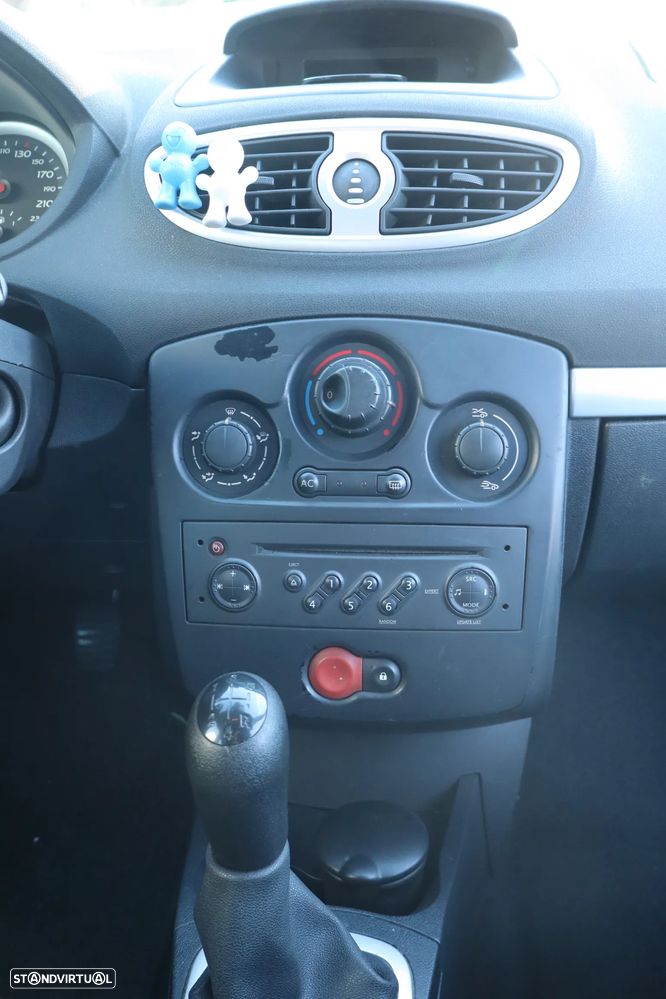 Renault Clio 1.2 16V Expression - 15
