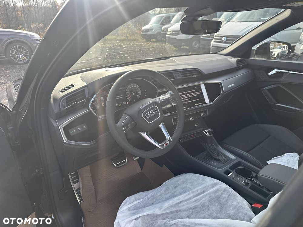 Audi Q3 Sportback - 9