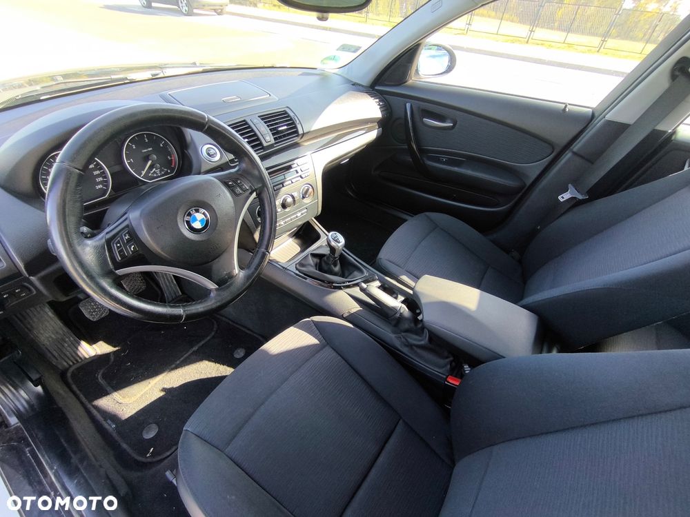 BMW Seria 1 - 19