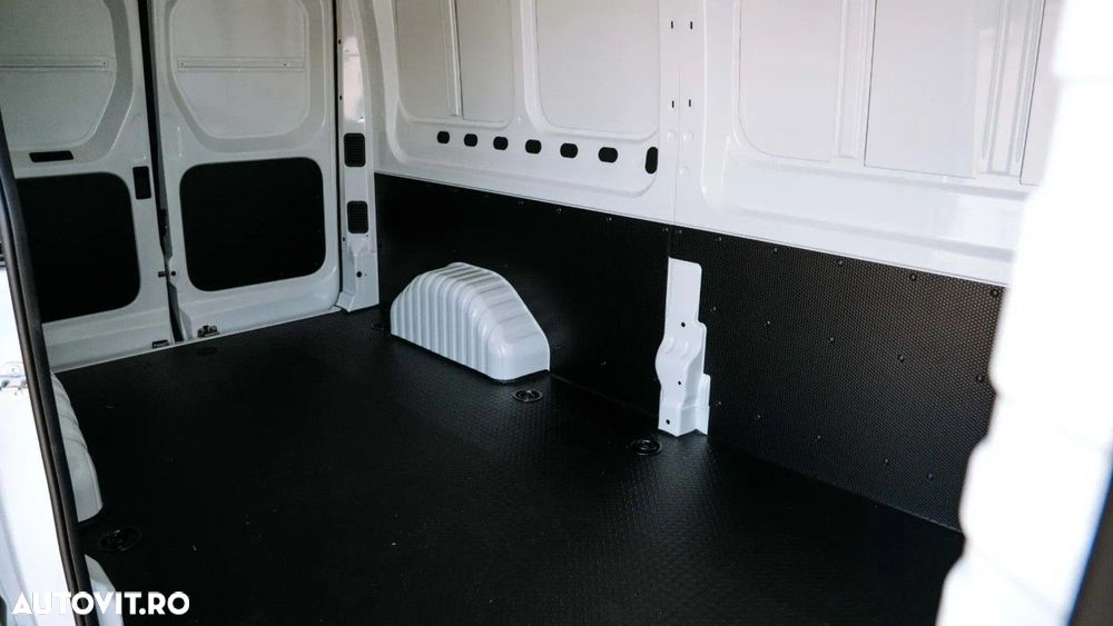 Maxus deliver-9 - 12