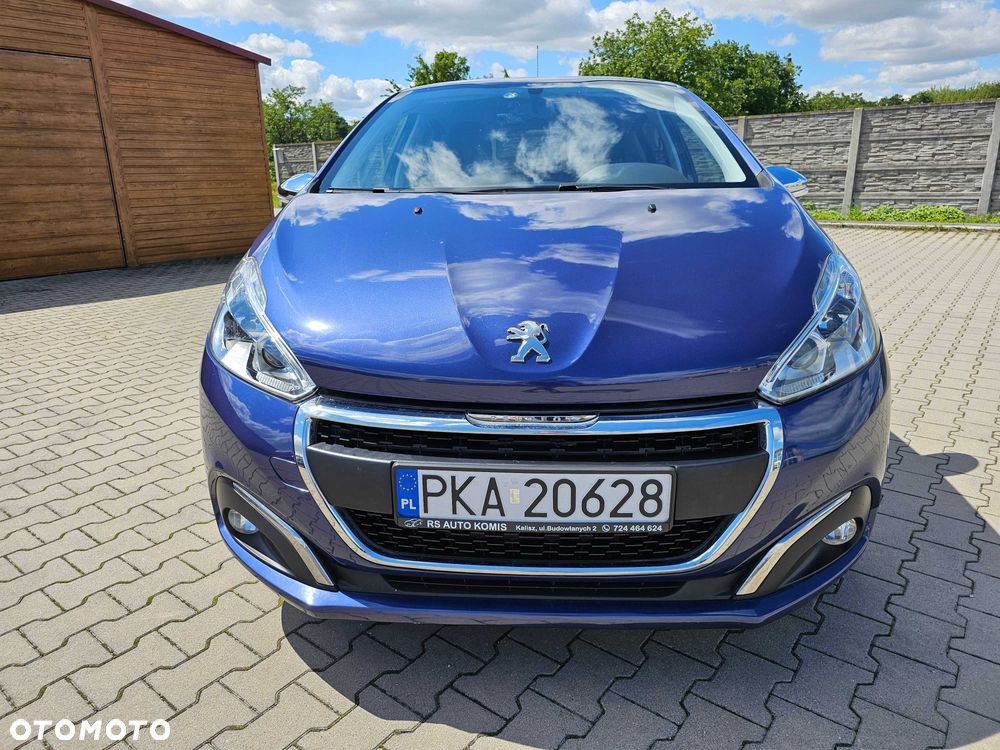 Peugeot 208 - 1