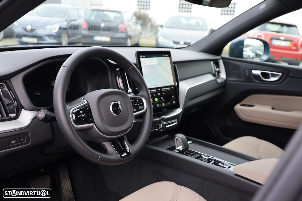 Volvo XC 60 2.0 T6 PHEV Core AWD - 13