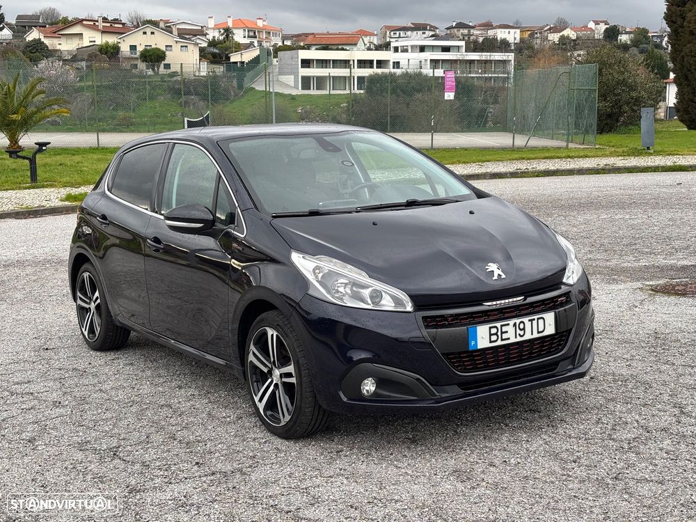 Peugeot 208 1.2 PureTech GT Line - 1
