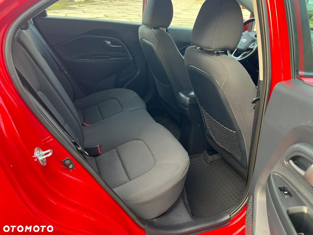 Kia Rio 1.4 Spirit - 18