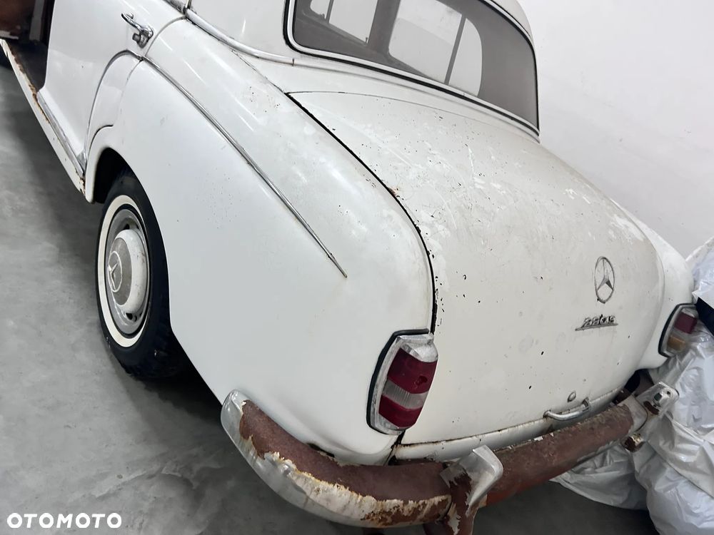 Mercedes-Benz Inny - 6