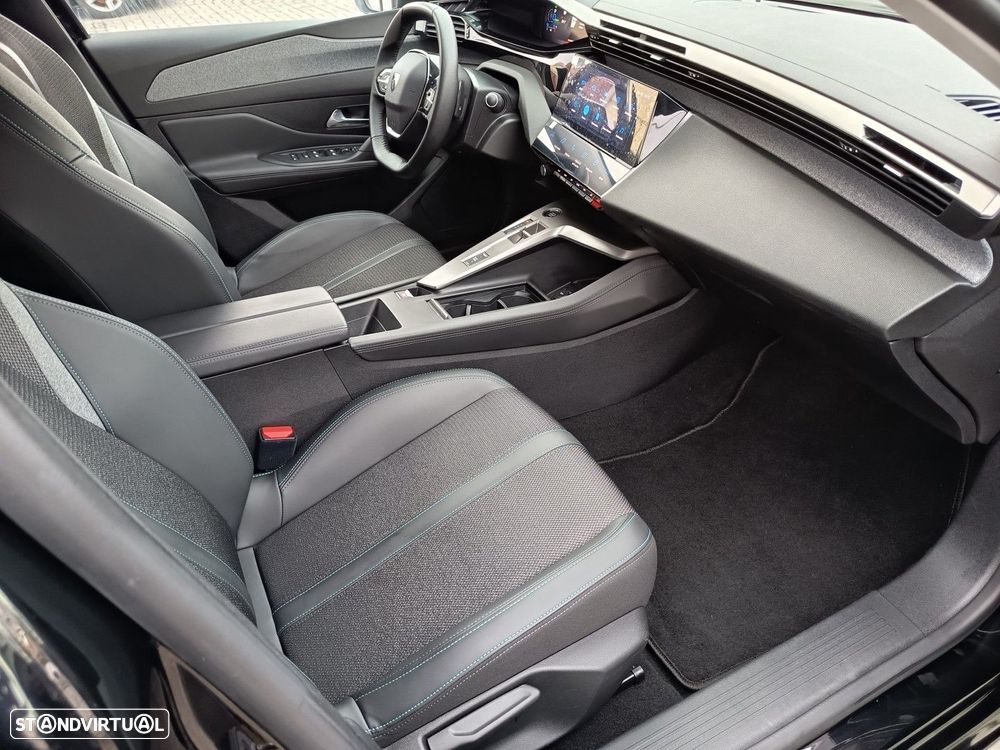 Peugeot 308 1.6 Hybrid Allure e-EAT8 - 11