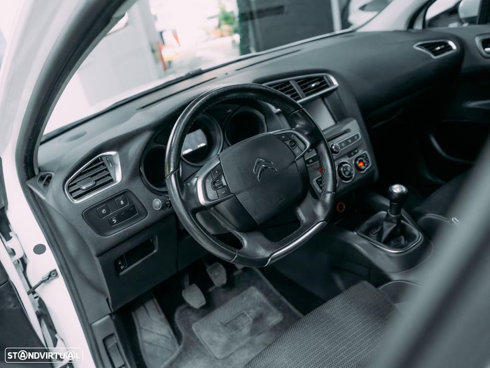 Citroën C4 1.2 PureTech Feel - 4