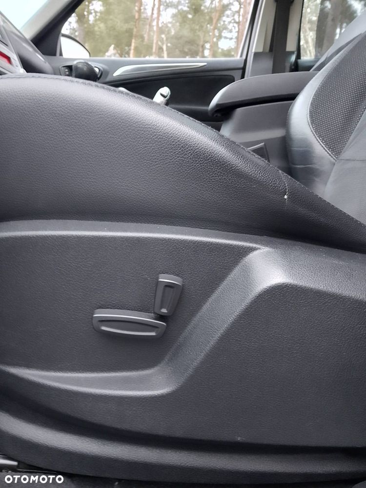 Ford S-Max 2.0 TDCi DPF Business Edition - 27