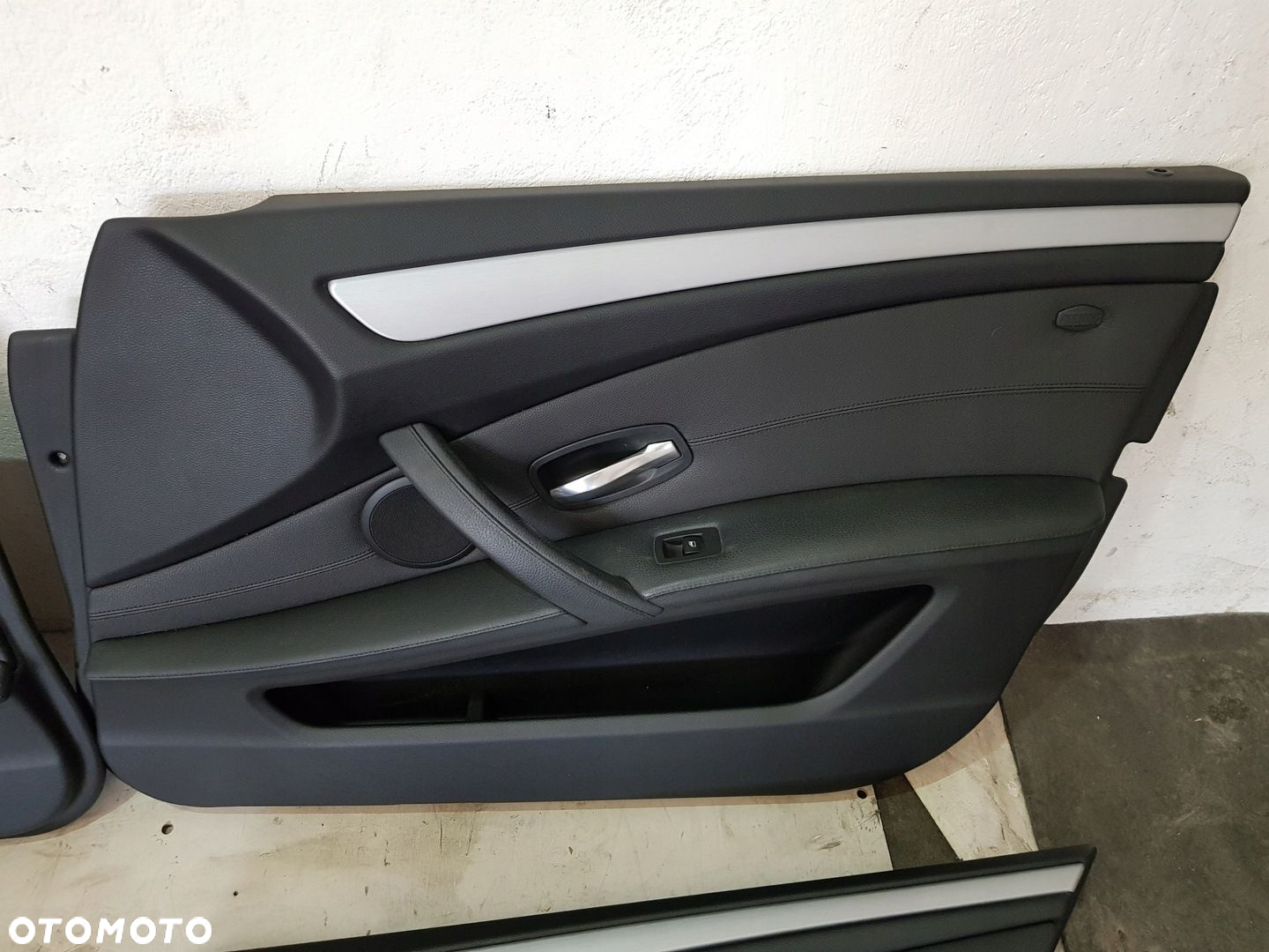 BOCZKI TAPICERKA DRZWI SKÓRA BMW E61 LCI EUR KOMPLET - 5