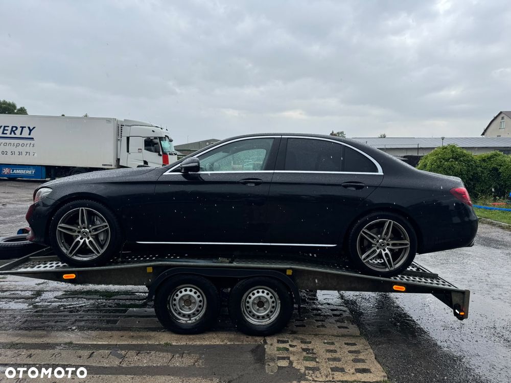 Mercedes-Benz Klasa E 350 BlueTEC 9G-TRONIC Classic - 17