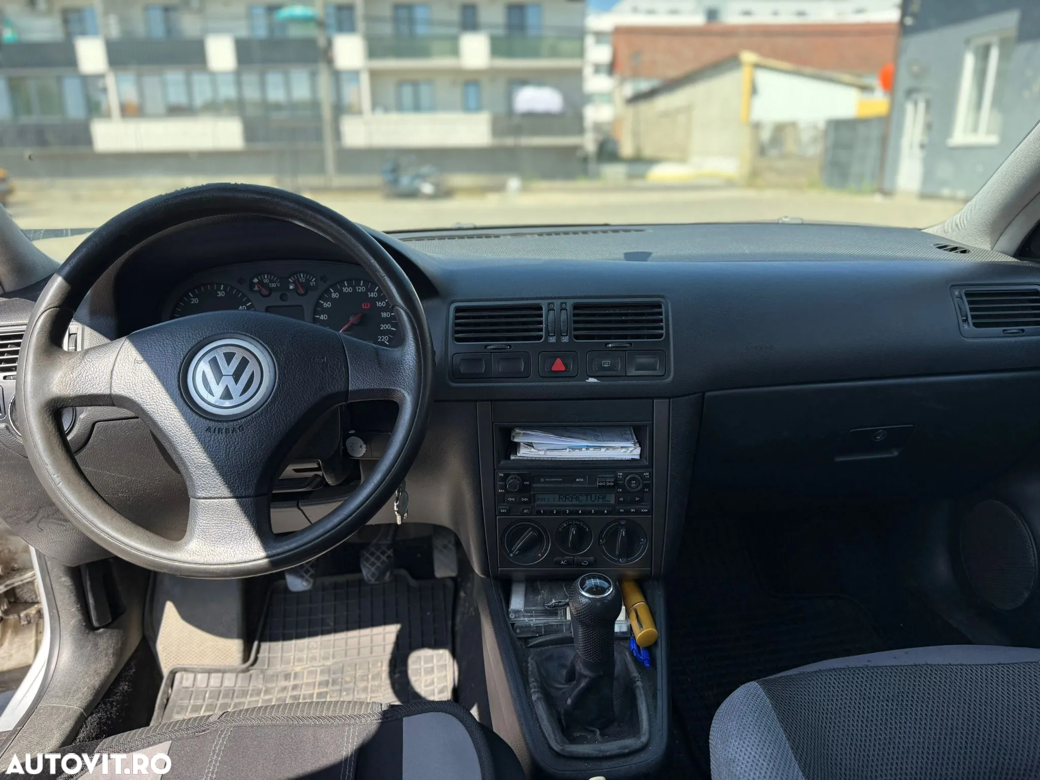 Volkswagen Bora 1.9 TDI Trendline - 5