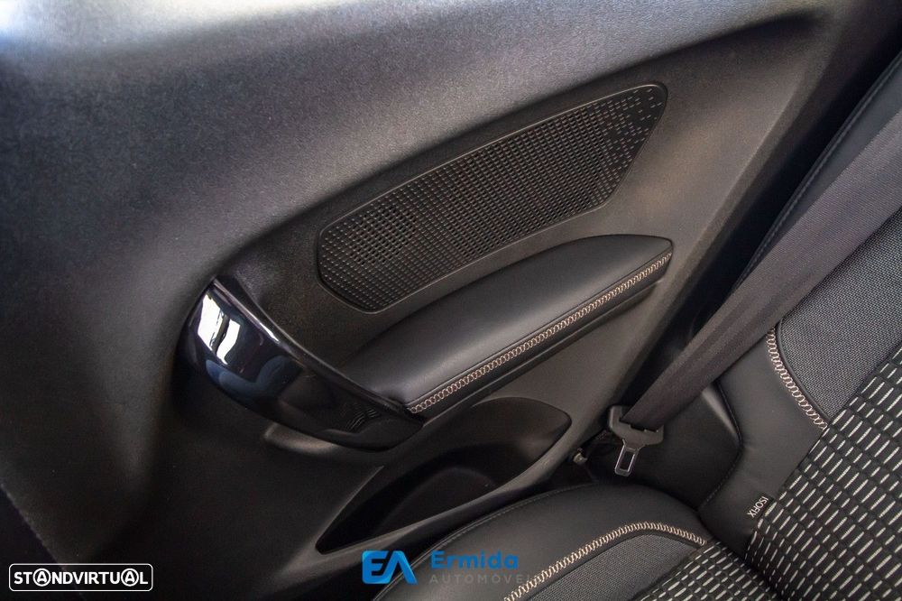 Peugeot 208 1.6 e-HDi Active - 49