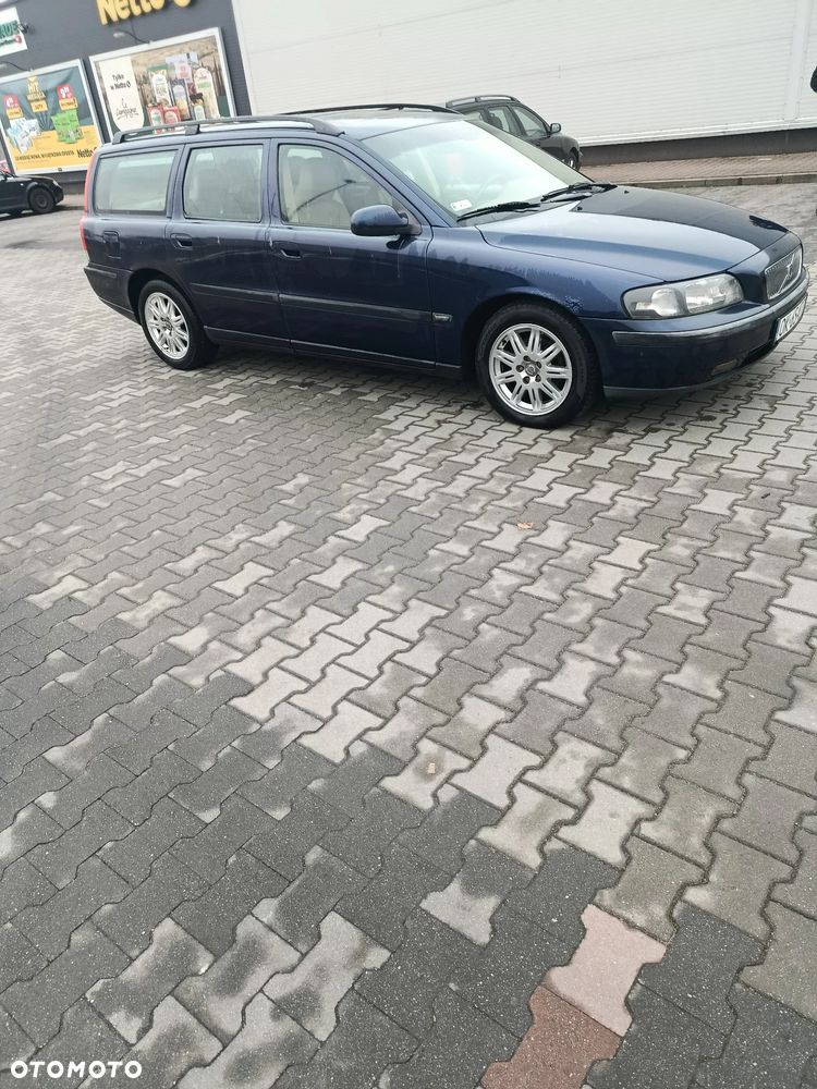 Volvo V70 D5 AWD Automatik Comfort - 1