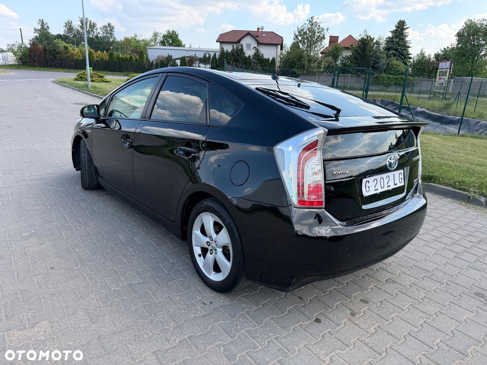 Toyota Prius 1.8 HSD Prestige - 7
