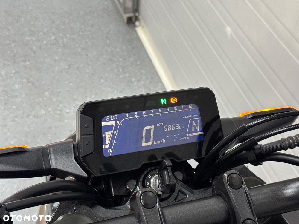 Honda CB - 28