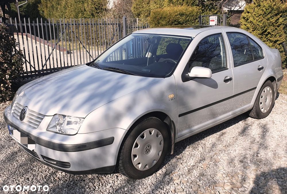 Volkswagen Bora 1.6 Basis - 6