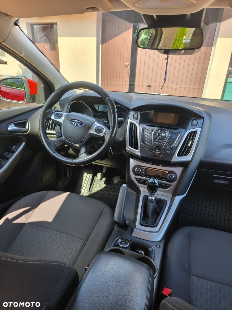 Ford Focus - 8