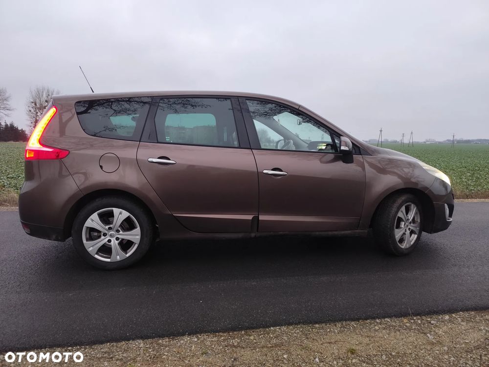 Renault Grand Scenic TCe 130 Bose Edition - 32